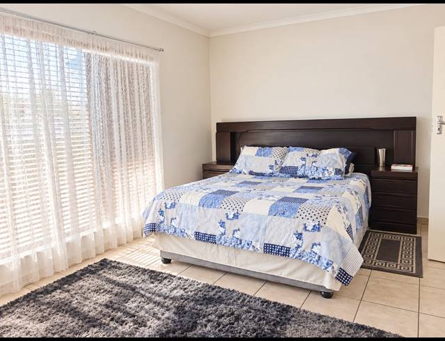 2 BEDROOM APARTMENT FOR SALE IN RYNFIELD